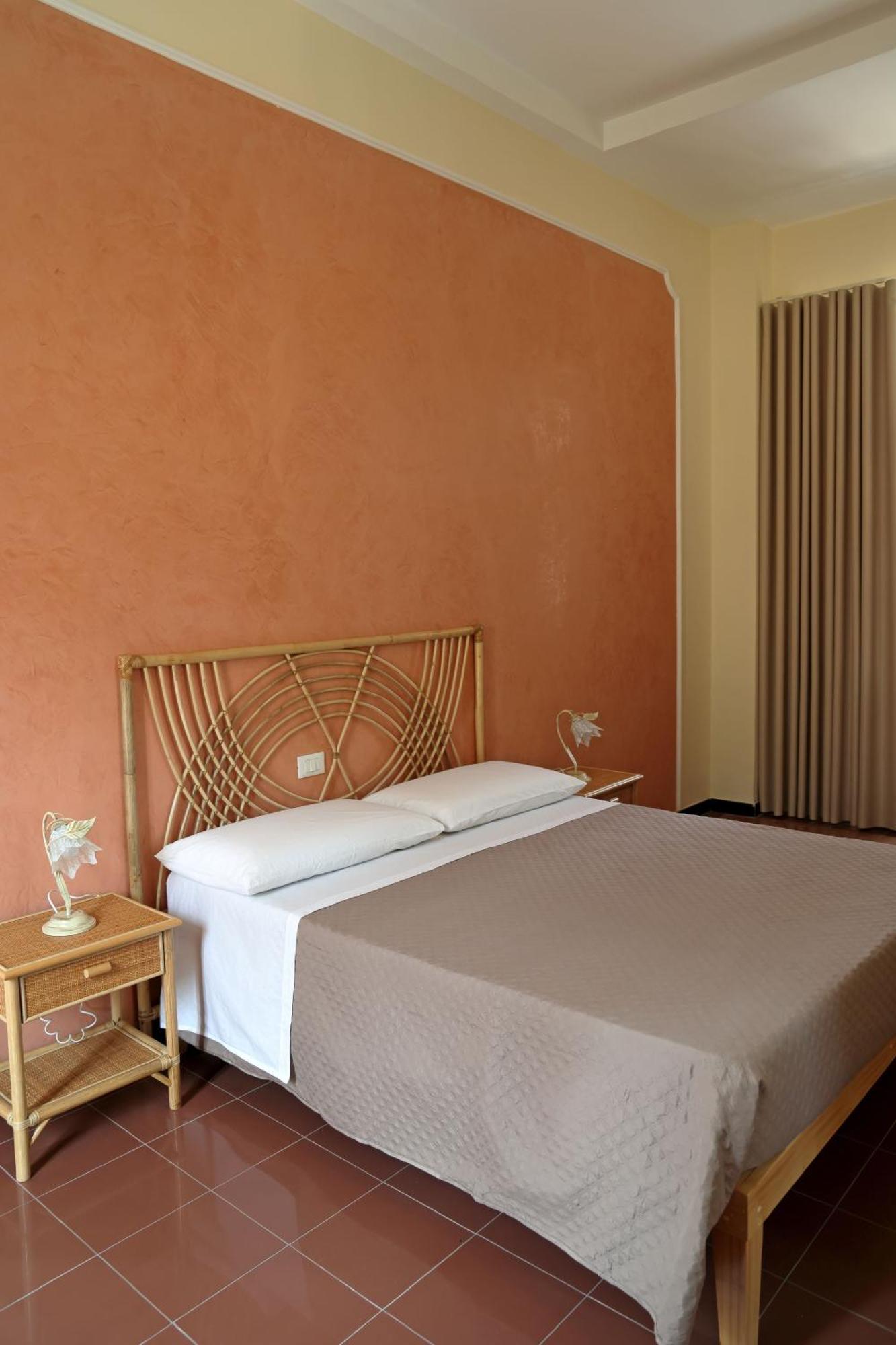 Hotel Della Piazza Pizzo  Buitenkant foto
