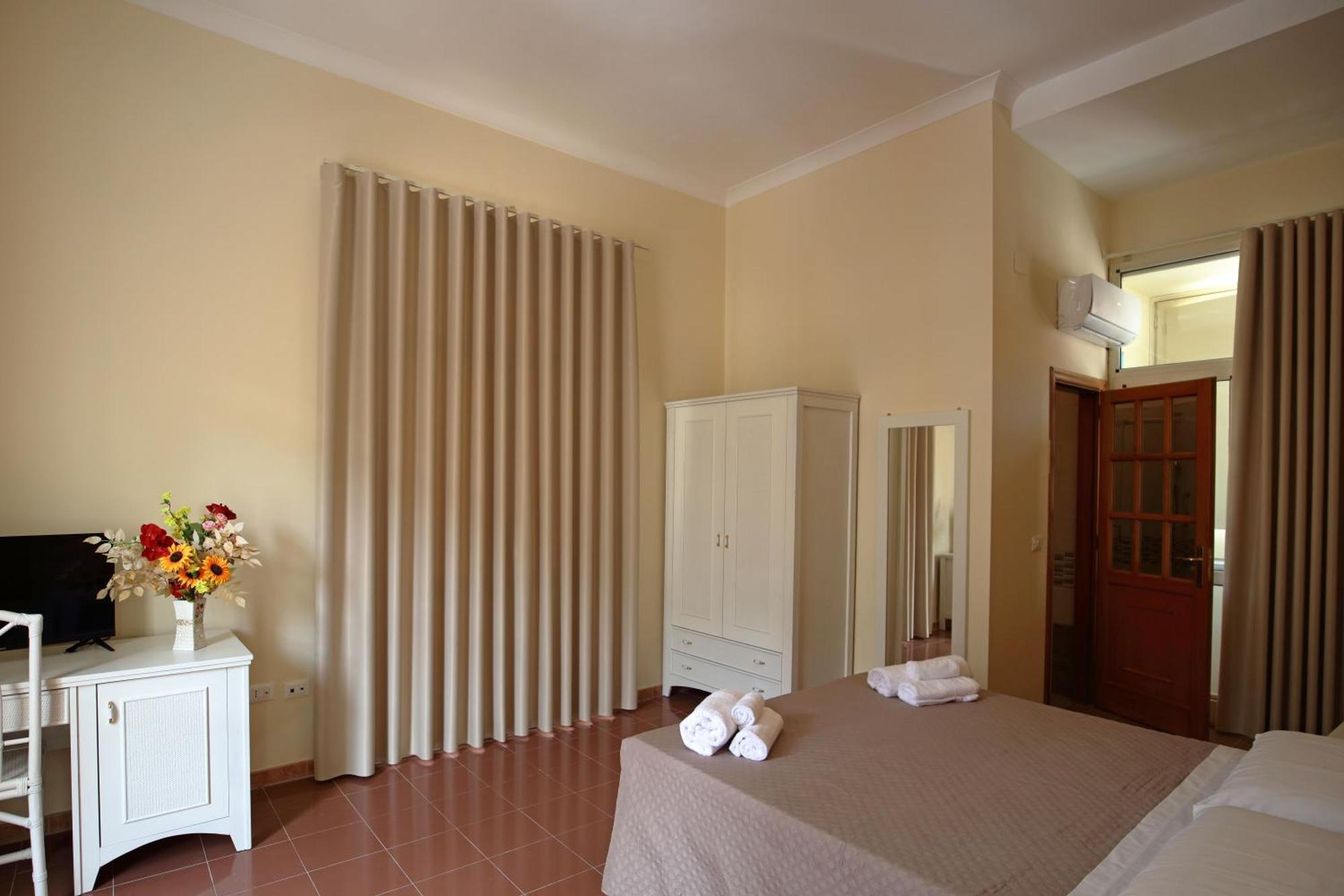 Hotel Della Piazza Pizzo  Buitenkant foto