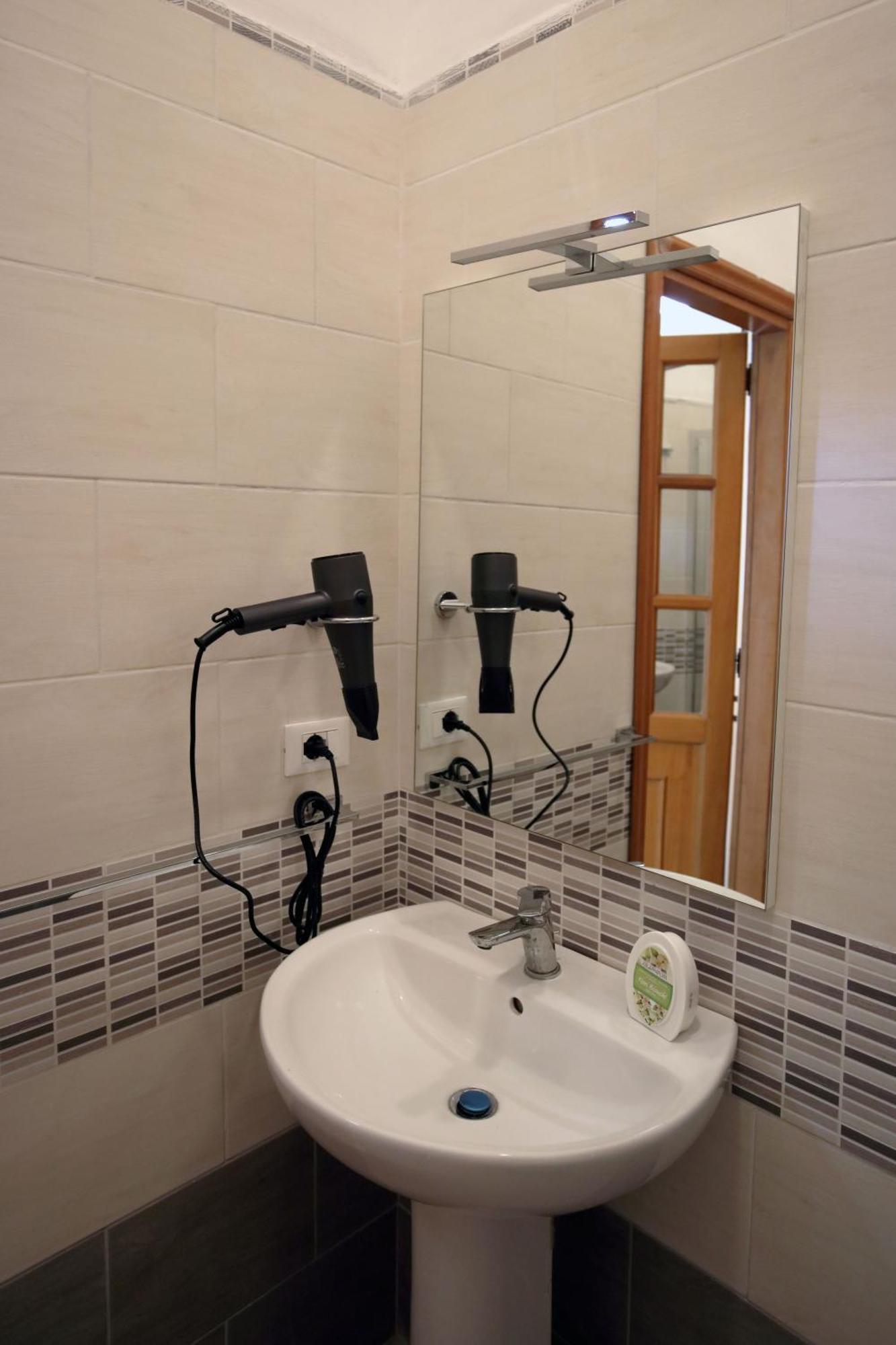Hotel Della Piazza Pizzo  Buitenkant foto